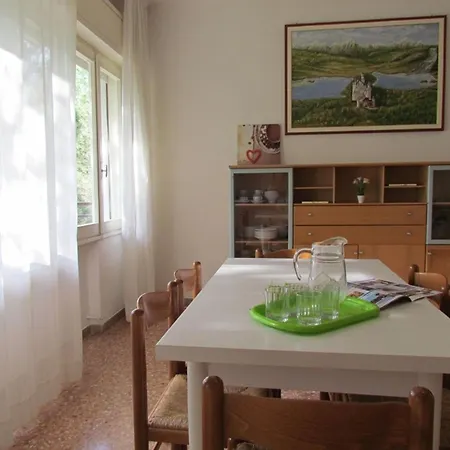 Spacious Near The Appartamento